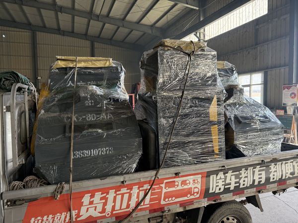 磁選機(jī)廠家為您介紹石英砂除鐵